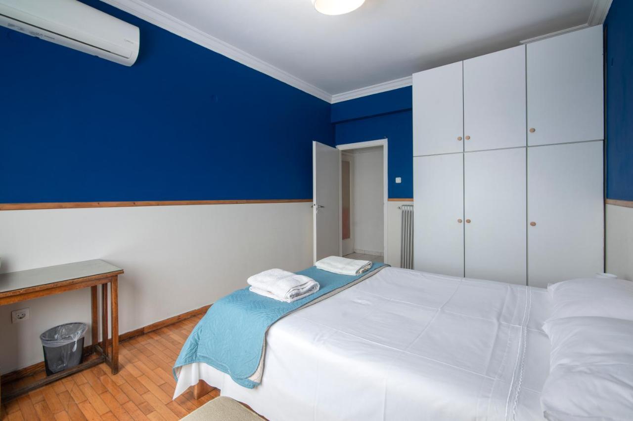 Blue & Red Apartment Athènes Extérieur photo