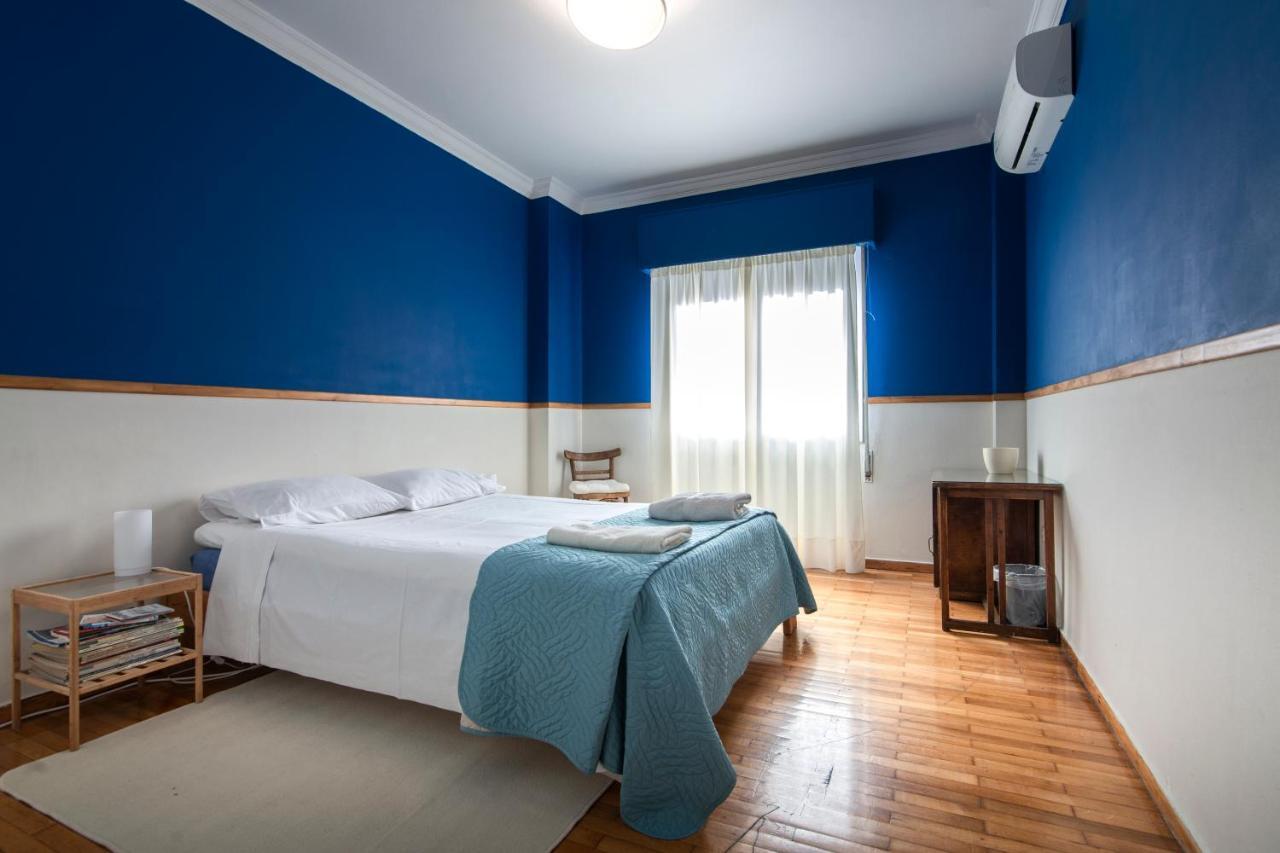 Blue & Red Apartment Athènes Extérieur photo